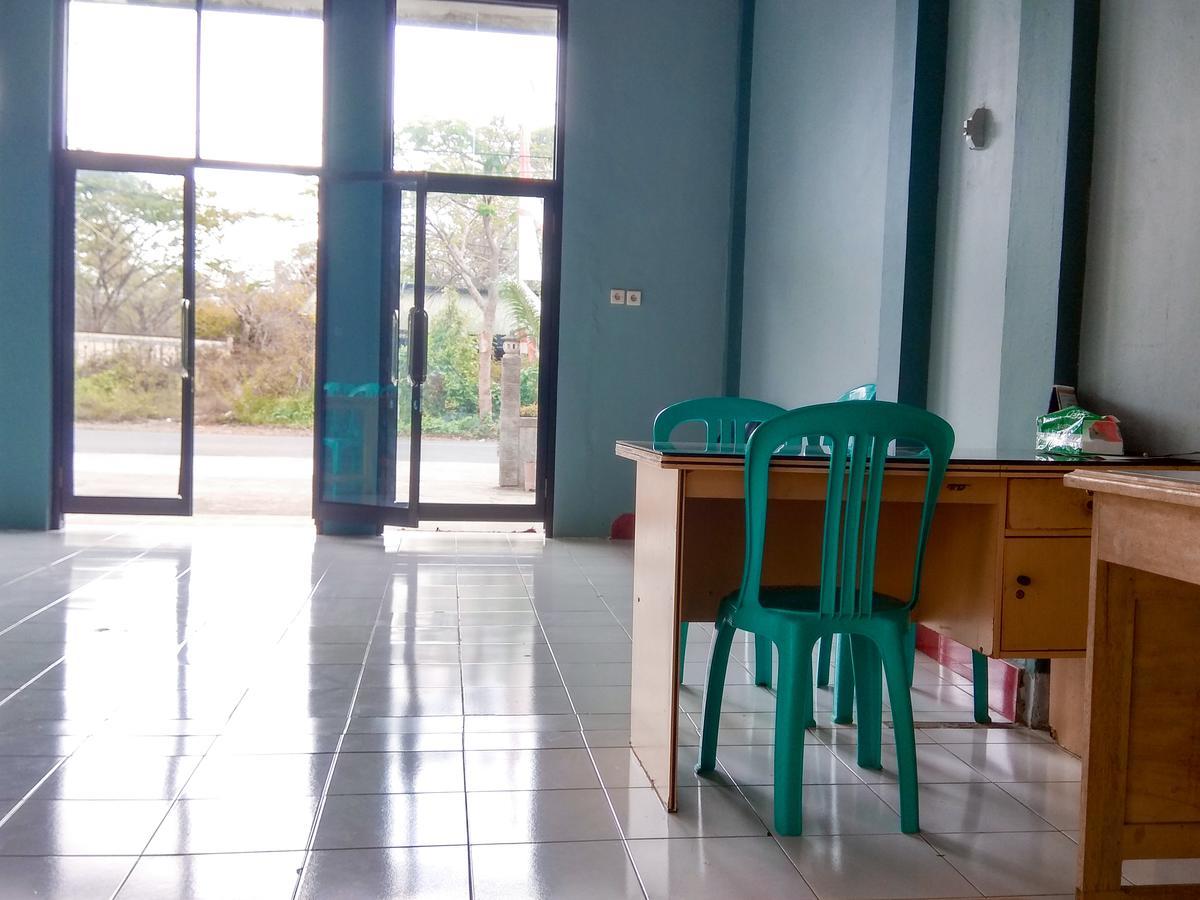 Penginapan Artha ปรายา ภายนอก รูปภาพ